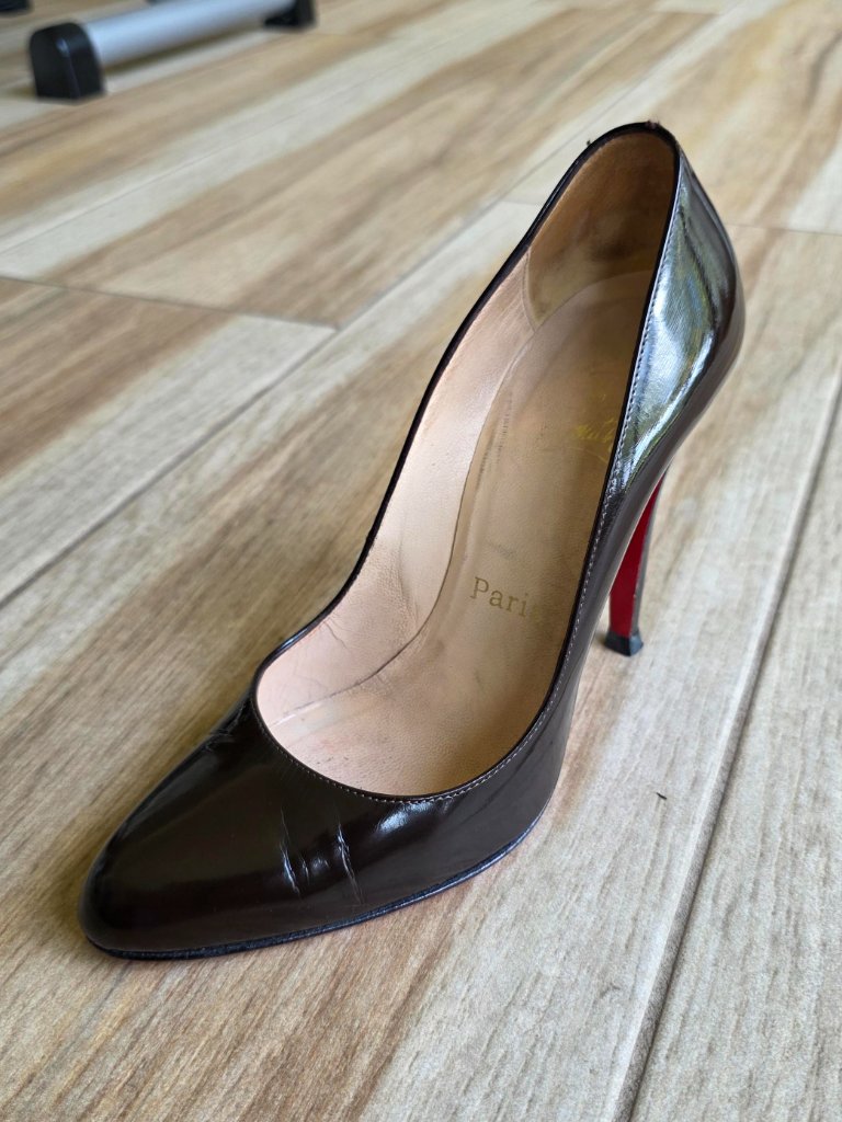 Christian Louboutin Decollete 100 Calf Brown Leather Shoes. Eur. 36.5